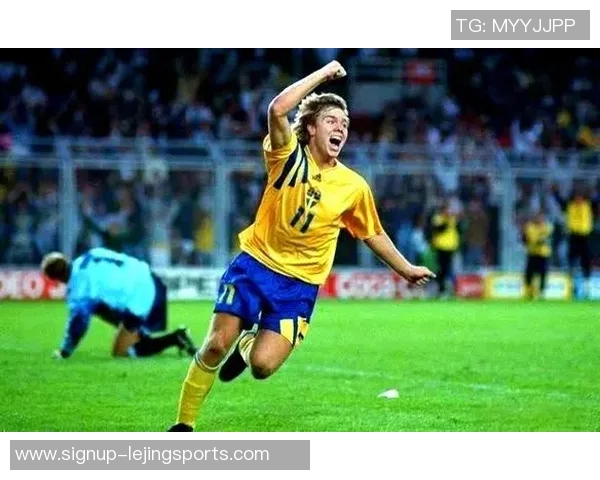 回顾12年欧洲杯荷兰与丹麦的经典对决与精彩瞬间